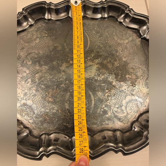 Leonard silver pleated tray - Picture 5 of 8